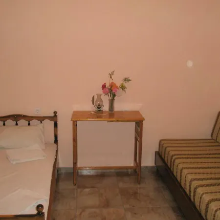 Lägenhetshotell Faliraki Benitses (Corfu)