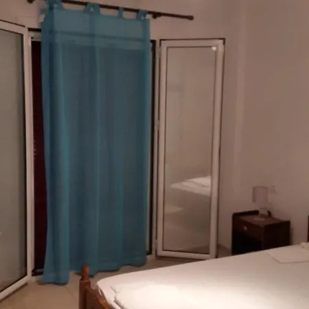 Lägenhetshotell Faliraki Benitses (Corfu)