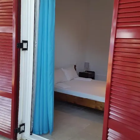 Lägenhetshotell Faliraki Benitses (Corfu)