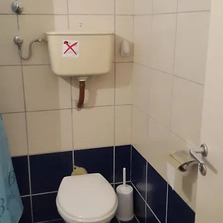 Faliraki Lägenhetshotell Benitses (Corfu)