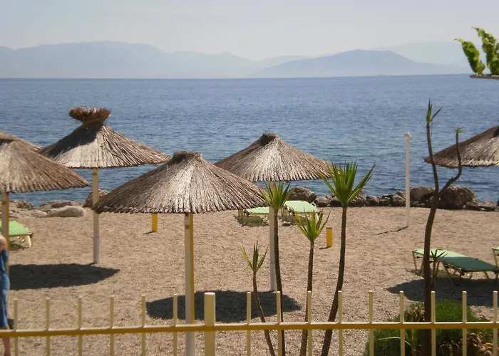 Lägenhetshotell Faliraki Benitses (Corfu)