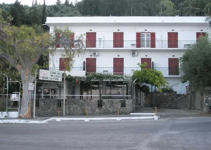 Faliraki Lägenhetshotell Benitses (Corfu)