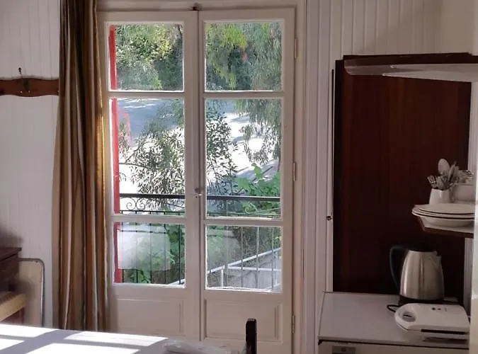 Faliraki Lägenhetshotell Benitses (Corfu)